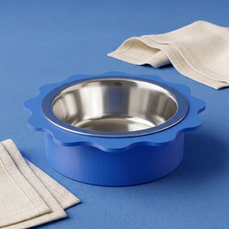 Gamelle Wavy bleu profond pour chat et chien, insert inox amovible, fabriquée en France